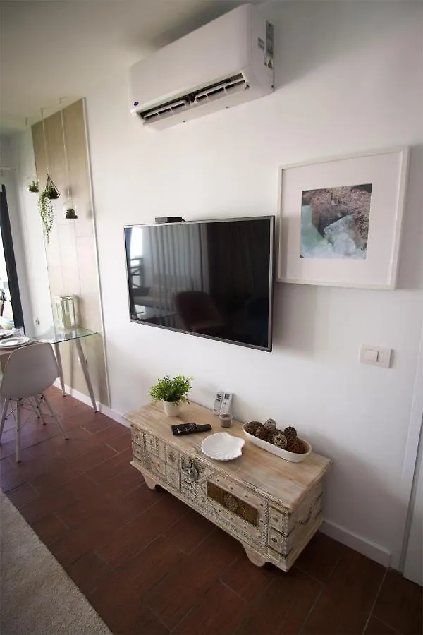 Apartment Portonovo La Paloma Amazing Sea View & Swimming Pool-Good Wifi -Free Ac- Private Parking Puerto del Carmen  Puerto del Carmen (Lanzarote)
